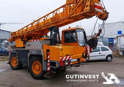 Liebherr LTM 1025