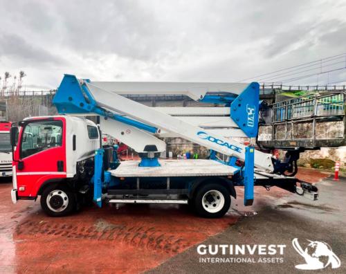 Isuzu Camión con cesta - plataforma aérea